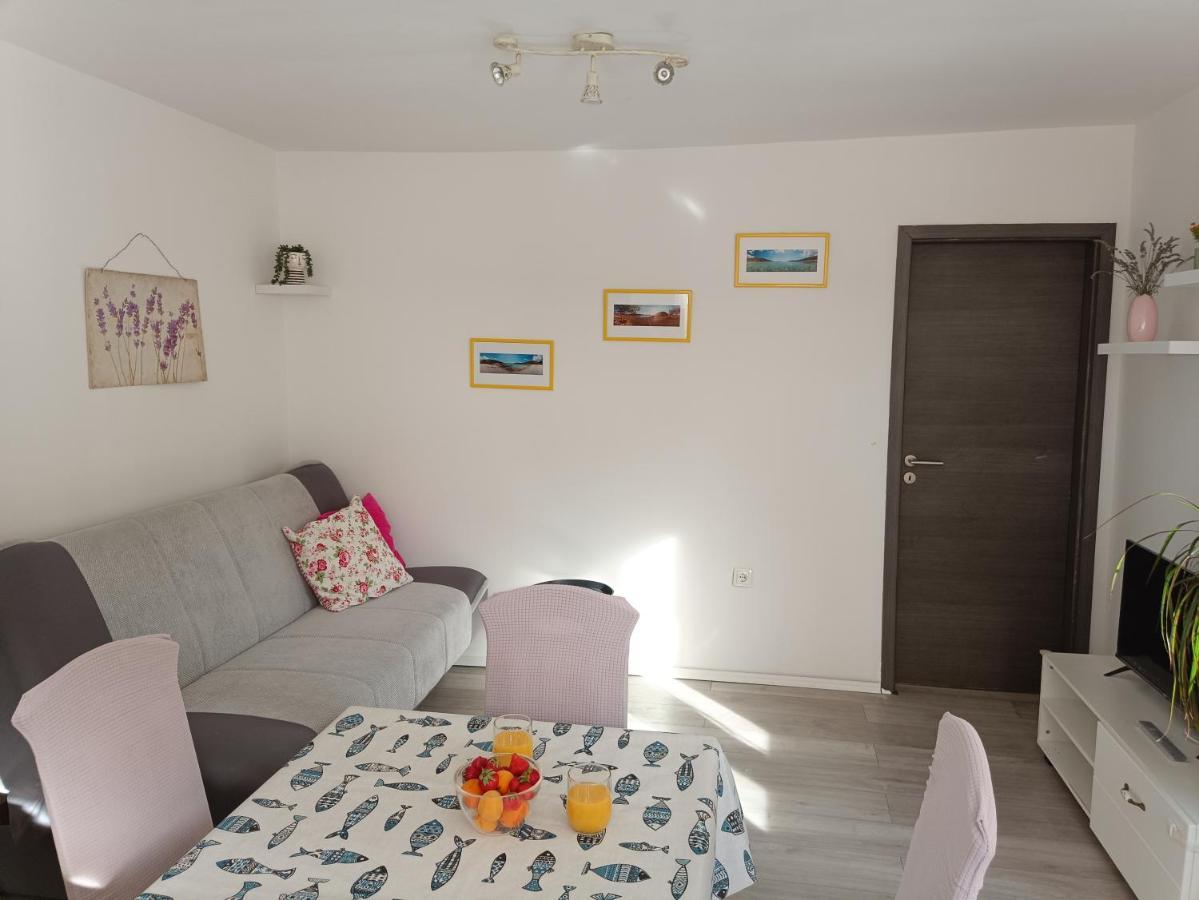 Ferienwohnung Apartman Mala Cici Zadar Exterior foto