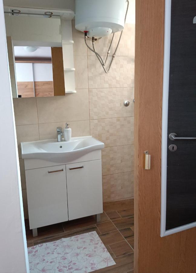 Ferienwohnung Apartman Mala Cici Zadar Exterior foto